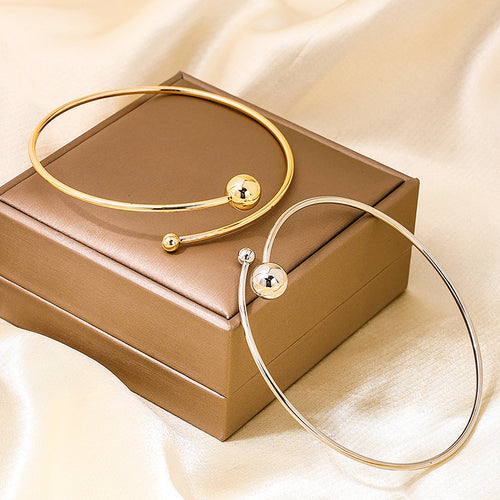 "Chic & Sleek: Gold & Silver Bracelets to Adorn Your Wrist"
