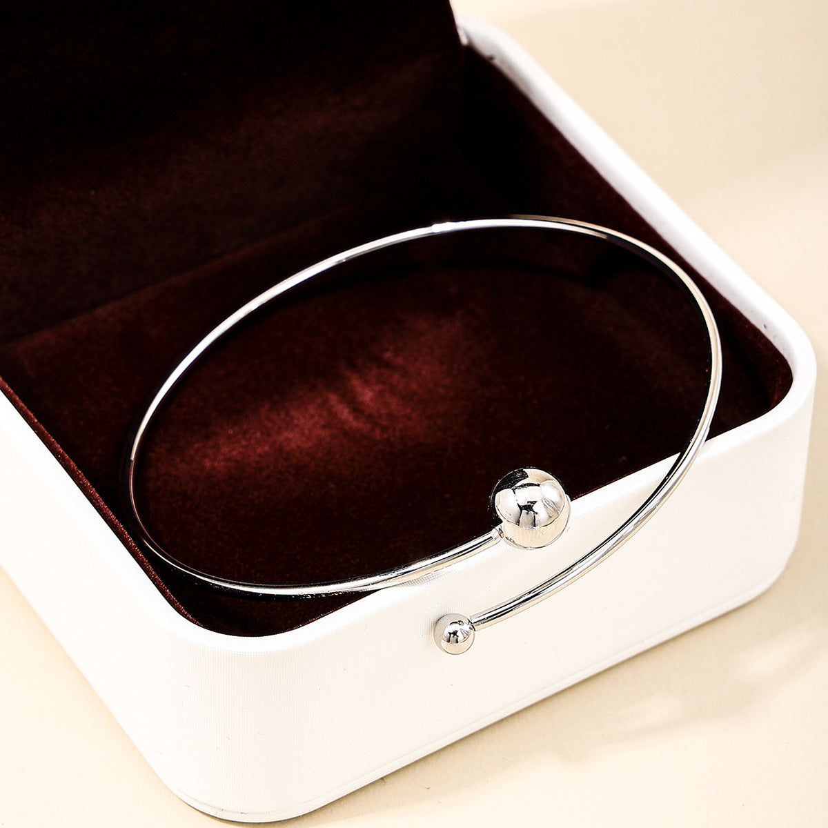 "Chic & Sleek: Gold & Silver Bracelets to Adorn Your Wrist"
